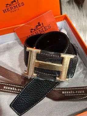 UNISEX GENUINE EPSOM LEATHER Black Belt w/ Iconic H Buckle.